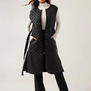 Athleta Whisper Featherless Long Quilted Vest in Black | Thinsulate | Women’s S